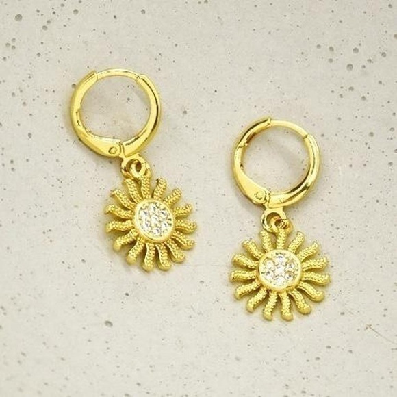 Gold Sun Hoops - Picture 1 of 4